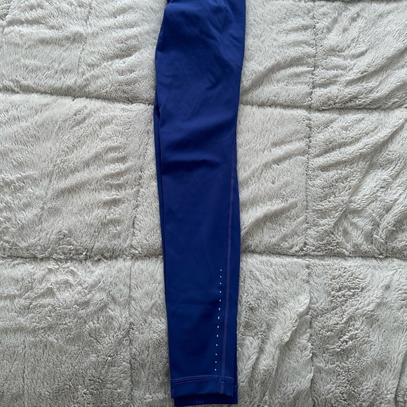 Lululemon swift speed leggings, barely worn - Picture 2 of 3